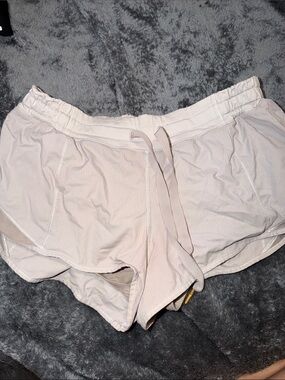 Size 6 hottie hot shorts